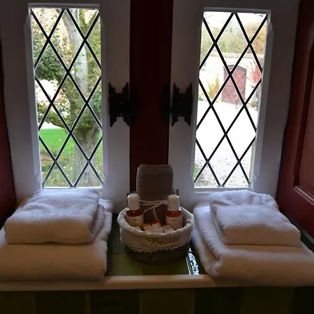 Chateau De Peufeilhoux 5* Vallon-en-Sully