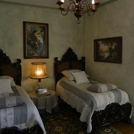 לינה וארוחת בוקר Chateau De Peufeilhoux