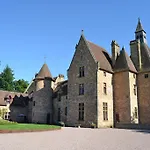 Chateau De Peufeilhoux Bed & Breakfast 5*